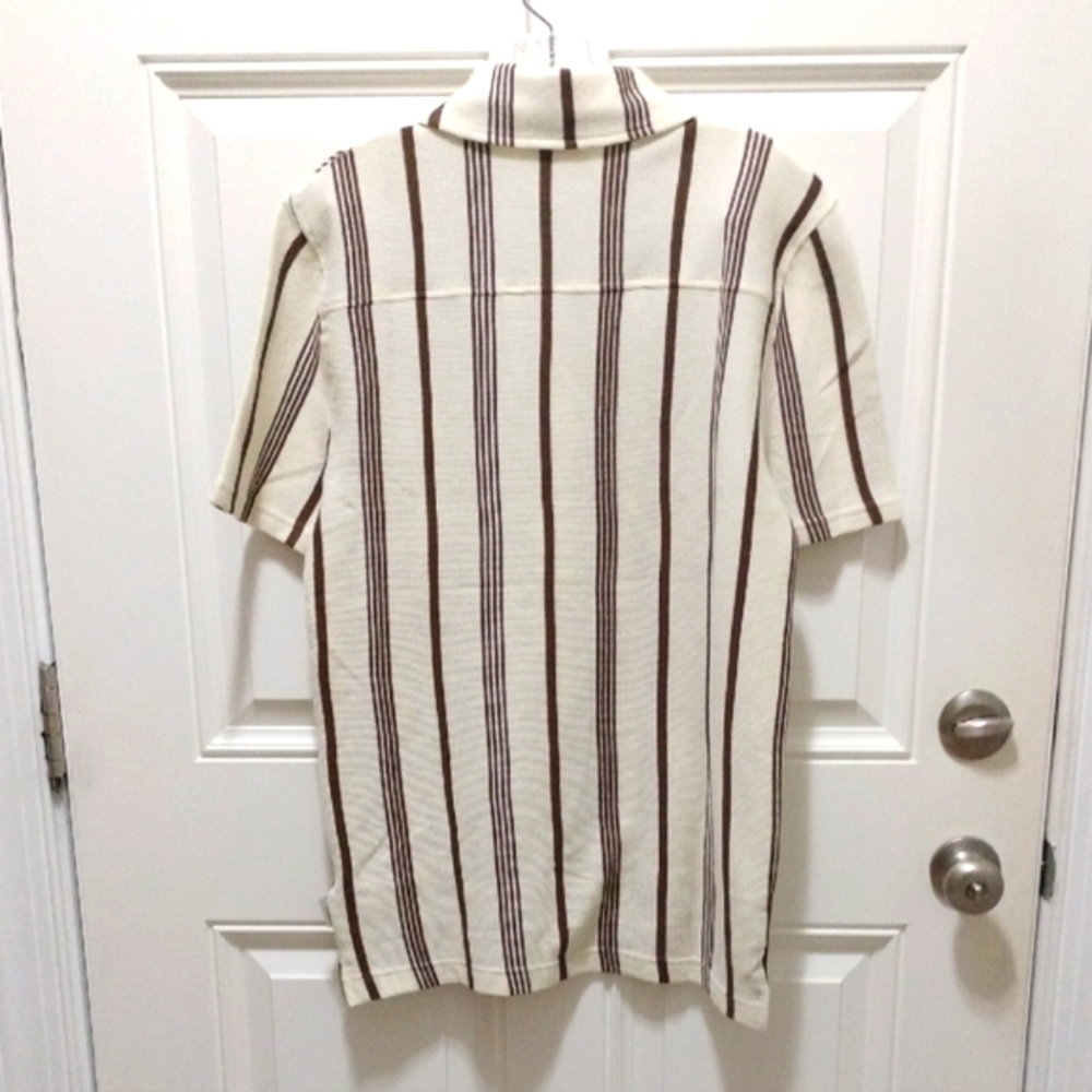 Larsson & Co. Stylish Cream and Brown Striped Men's Shirt - Size Small - Picture 4 of 6